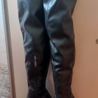 Stivali Guess taglia 38