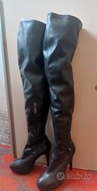 Stivali Guess taglia 38