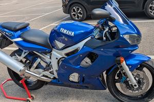 Yamaha R6