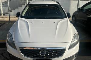 Volvo v40 cross country