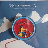 Spilla pin Olympics 2026 Samsung Paraolimpiadi