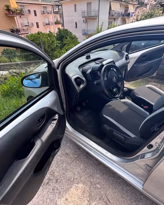 TOYOTA AYGO 1.0