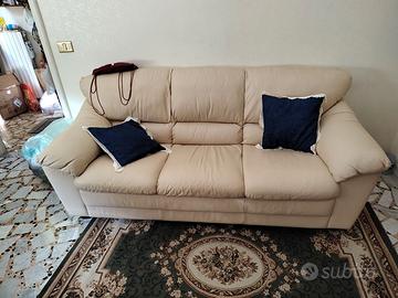 Divano a 2 posti