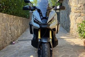 Honda X-ADV 750 DEL 2023 GARANZIA FINO AL 2029