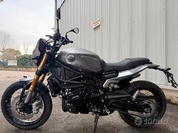 Benelli Leoncino 800 Trail