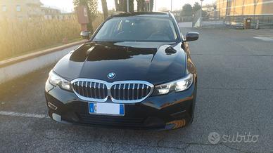 BMW 318d mild hybrid diesel/elettrica