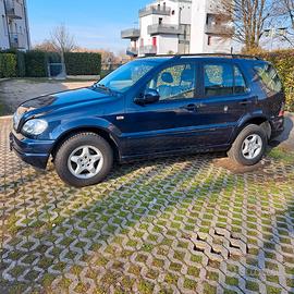 PRIVATO  MERCEDES ML 270