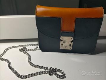 Borsa piccola a tracolla in pelle saffiano 