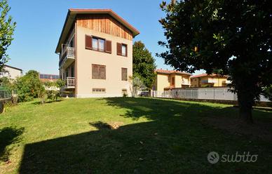 PORZIONE DI BIFAMILIARE A CAPRIATE SAN GERVASIO