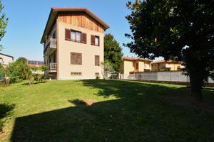 PORZIONE DI BIFAMILIARE A CAPRIATE SAN GERVASIO