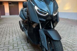 XMAX 300 TECH MAX