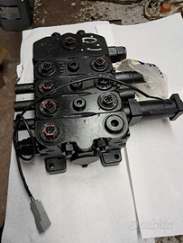 Distributore Pala Volvo