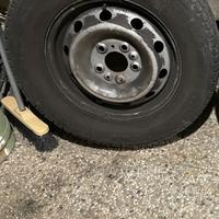 Cerchio con gomma 215/70r15 Fiat Ducato