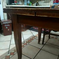 tavolo cucina e 6 sedie 