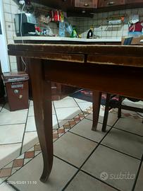 tavolo cucina e 6 sedie 