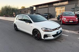 Volkswagen Golf GTI 2.0 TSI TCR DSG 5p. - Tutto in