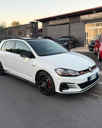 Volkswagen Golf GTI 2.0 TSI TCR DSG 5p. - Tutto in