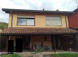 Villa a Longone al Segrino
