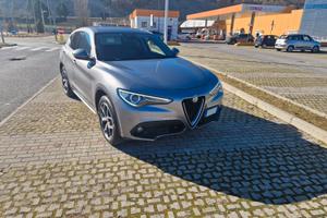 ALFA ROMEO 2.2 190CV AT8 Q4 EXECUTIVE