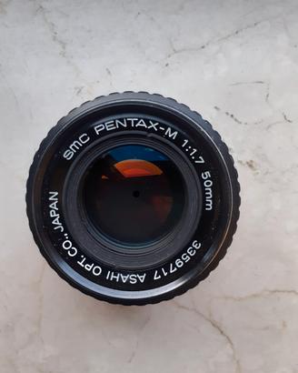 Obiettivo originale PENTAX smc f/1.7 50mm
Obiettiv