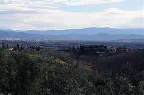 Rustico / Casale di 400 m² con più di 5 locali e b