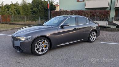 Alfa Romeo Giulia 2.2MJTD ATM8 Executive 