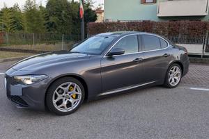 Alfa Romeo Giulia 2.2MJTD ATM8 Executive 