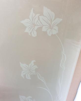 Vetro decorato con laser