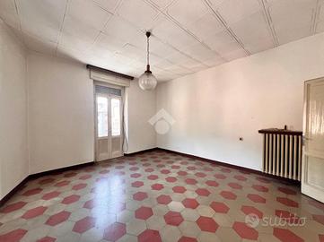CASA SEMINDIPENDENTE A DARFO BOARIO TERME