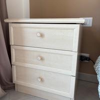 2 comodini legno chiaro