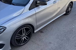 Marcedes b200 premium amg
