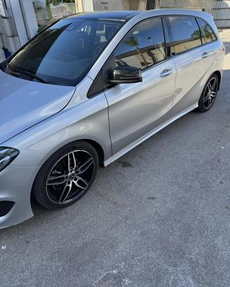 Marcedes b200 premium amg