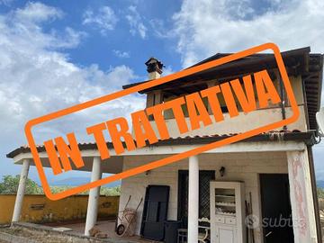 Villa di 242 m² con più di 5 locali a San Cesareo