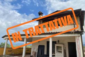 Villa di 242 m² con più di 5 locali a San Cesareo