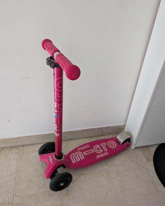 monopattino Maxi Micro fuxia