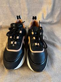 Scarpe da tennis e passeggio