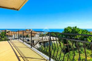3 LOCALI A RIVA LIGURE