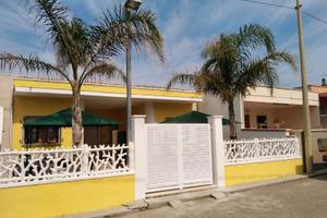 Casavacanza aTorre lapillo villetta 450m mare Por