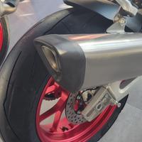 Aprilia rsv4 factory