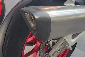 Aprilia rsv4 factory