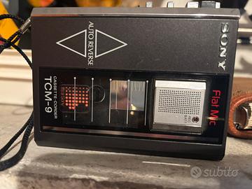 Sony TCM-9, un registratore a cassette portatile