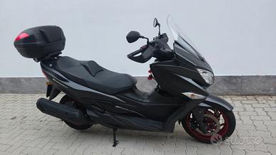 Suzuki AN Burgman 400 ABS