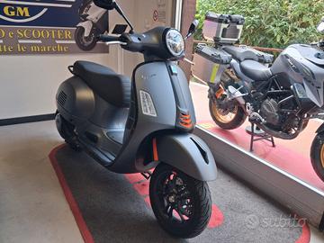 Vespa GTS 300 hpe SUPER TECH