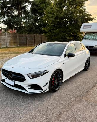MERCEDES A35 AMG