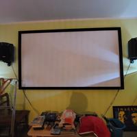 Proiettore Lg con telo