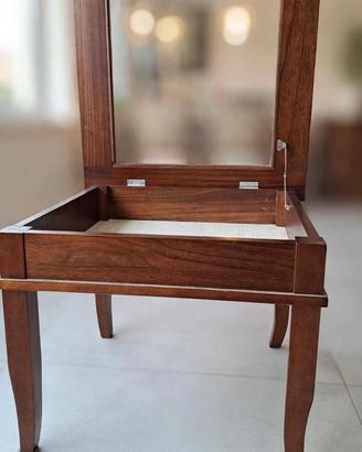 Tavolino in arte povera
