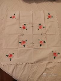 Lotto 2 Tovaglie / Centrotavola Quadrati Vintage