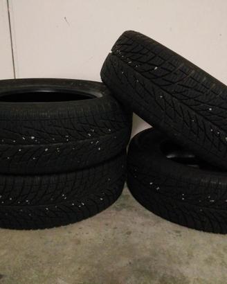 Pneumatici invernali 195/65 R15