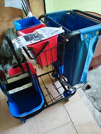 Carrello Pulizie Professionale con Strizzatore

