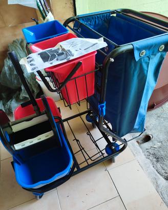 Carrello Pulizie Professionale con Strizzatore

